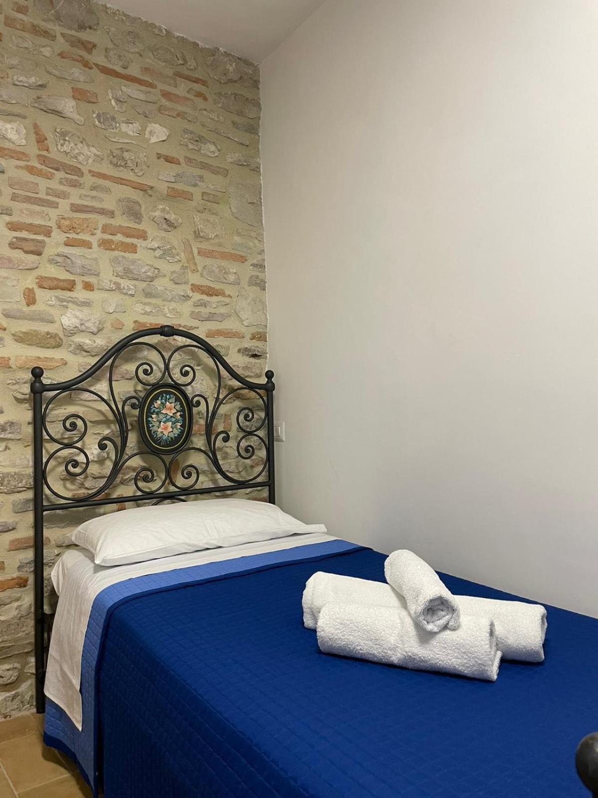 Casa La Rosa Daire Gubbio Dış mekan fotoğraf